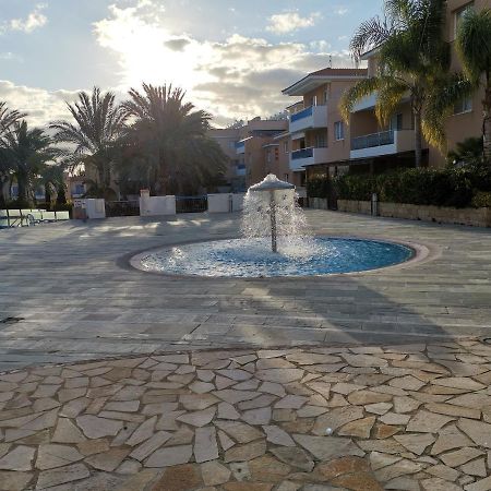 Iris Village, Near Kings Avenue Mall - By Imh Travel & Tours Pafos Exterior foto