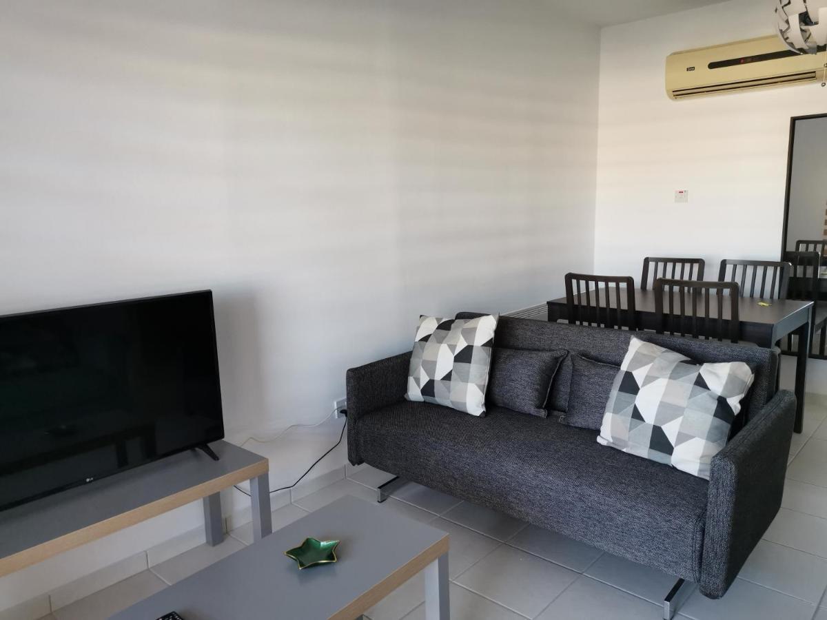 Iris Village, Near Kings Avenue Mall - By Imh Travel & Tours Pafos Exterior foto