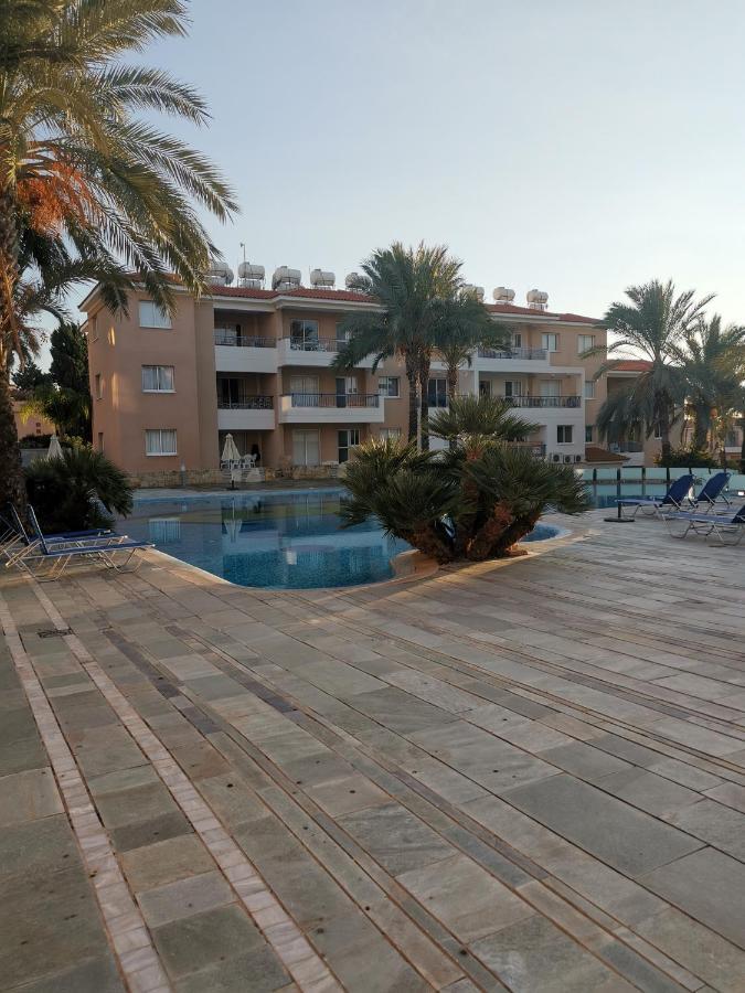 Iris Village, Near Kings Avenue Mall - By Imh Travel & Tours Pafos Exterior foto
