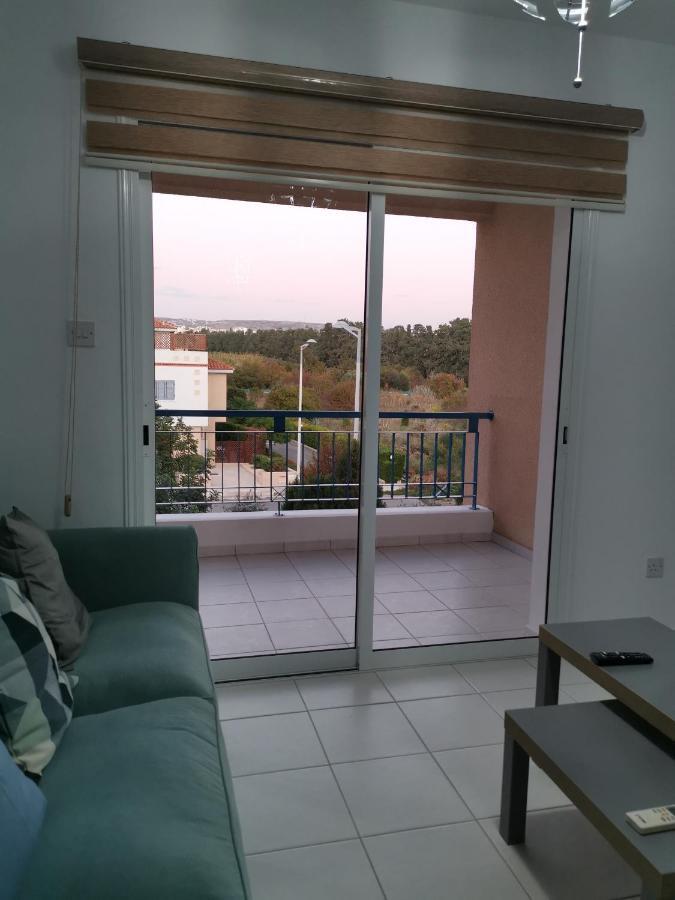 Iris Village, Near Kings Avenue Mall - By Imh Travel & Tours Pafos Exterior foto