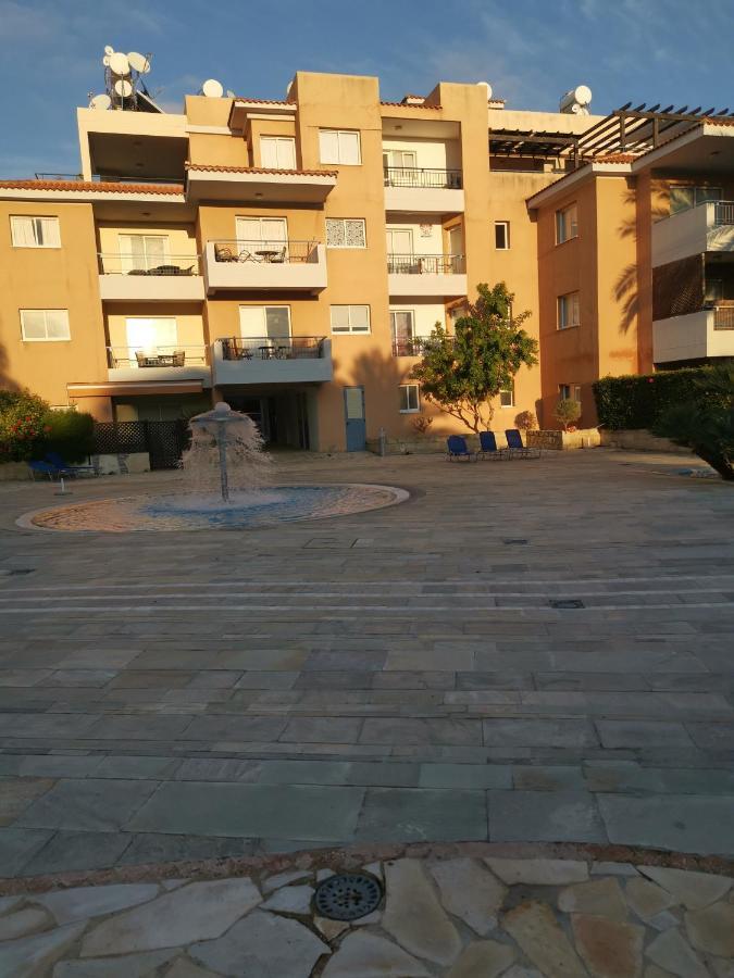 Iris Village, Near Kings Avenue Mall - By Imh Travel & Tours Pafos Exterior foto