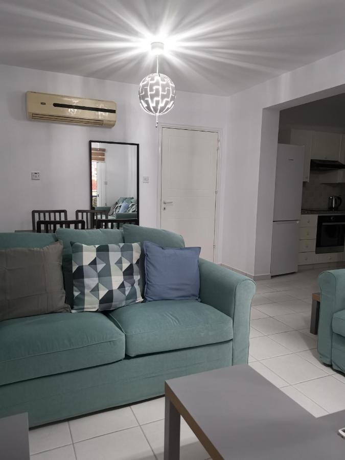 Iris Village, Near Kings Avenue Mall - By Imh Travel & Tours Pafos Exterior foto